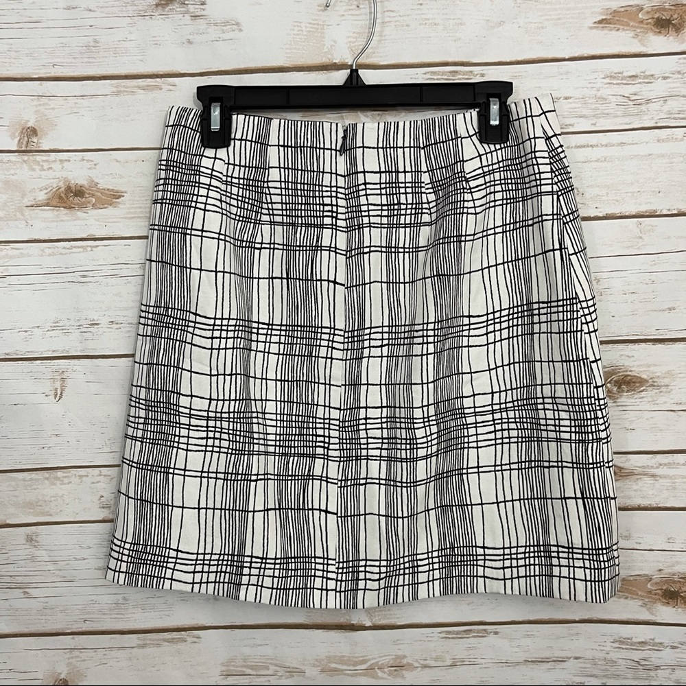 Loft Black White Patterned A-line Career Skirt - Picture 3 of 4